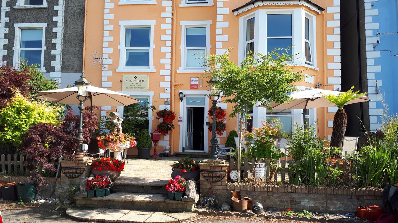 Min Y Don Bed & Breakfast
